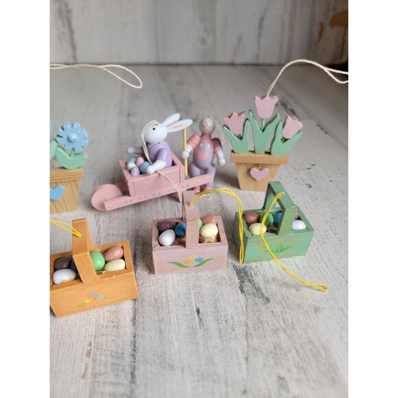 Vintage wooden Easter bunny egg Barrel AS IS ornament set Xmas spring - Picture 3 of 13